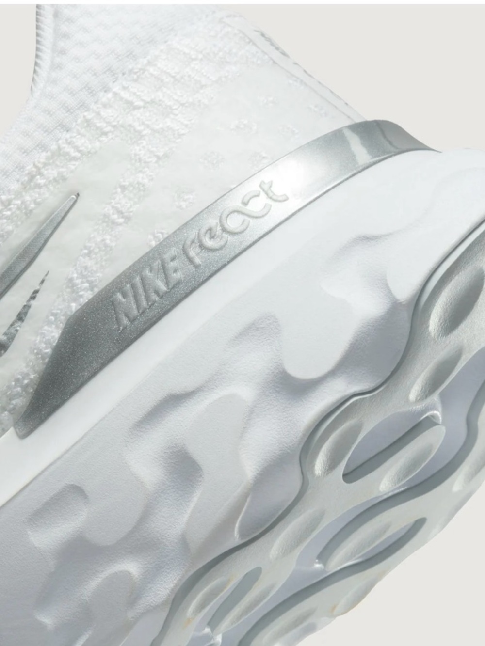 Nike React Infinity Run Flyknit Running Shoes in size 7.5. Never worn!! - Picture 7 of 7